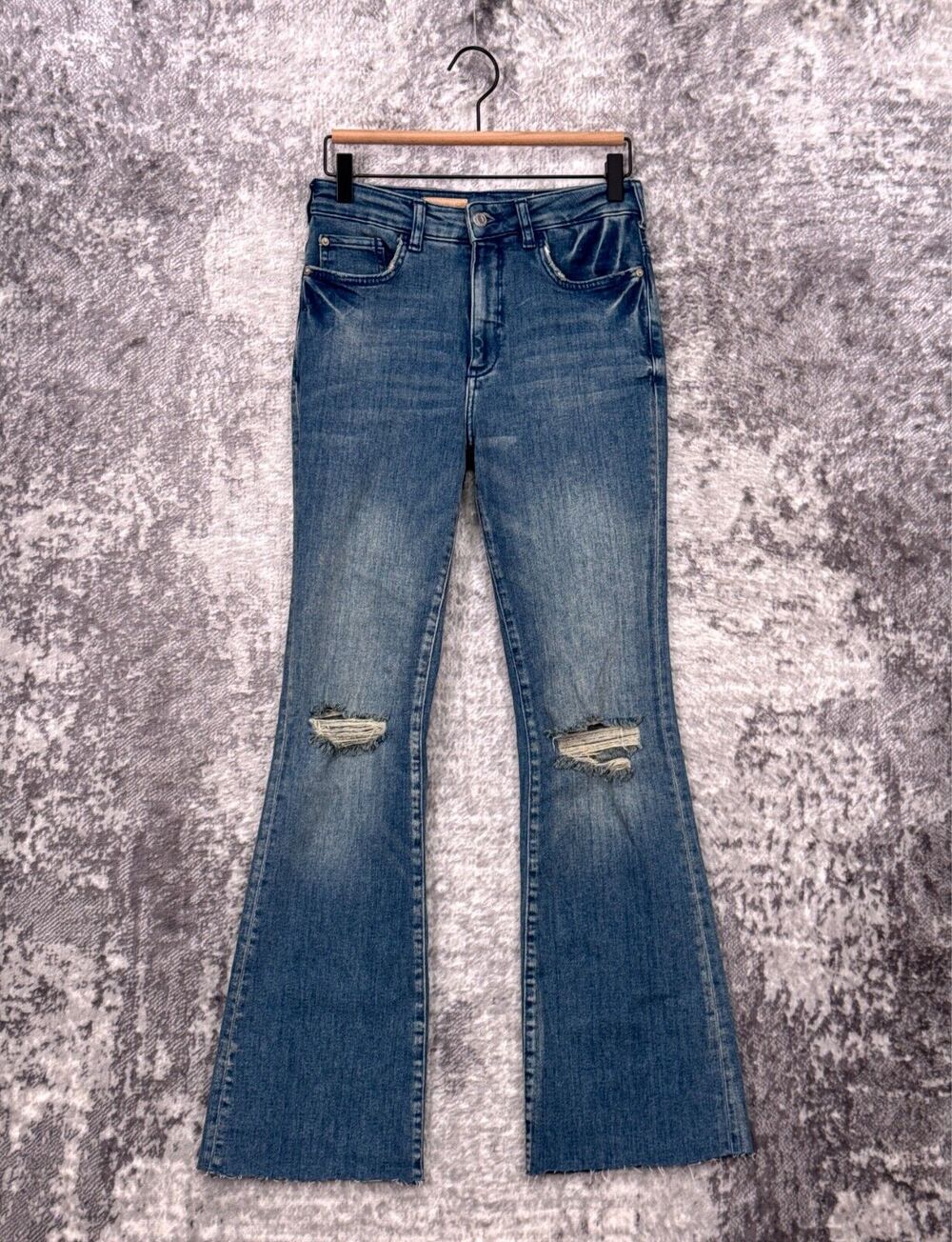 Anthropologie Jeans 26 Womens Pilcro The Icon Flare Ripped Knee Denim